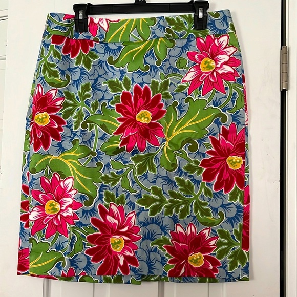 Talbots Petite• Women’s Floral Pencil Skirt, Size 10P, EUC - Picture 1 of 12